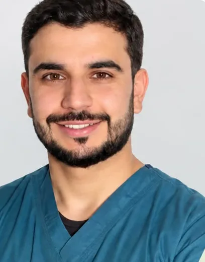 د. أسامة الحسين — طبيب أسنان عام، عيادات دارسن